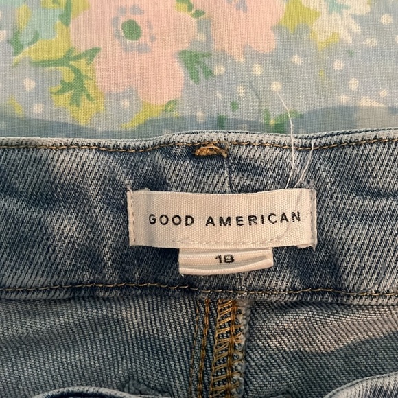 Good American | Good Legs Flare Denim Jeans Light Wash Plus Size 18 - Picture 8 of 12